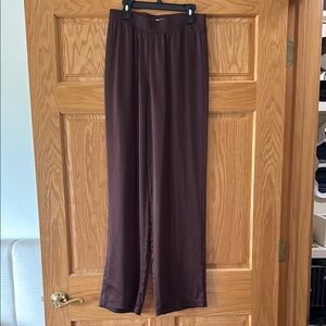 Aritzia Babaton satin pull on pants